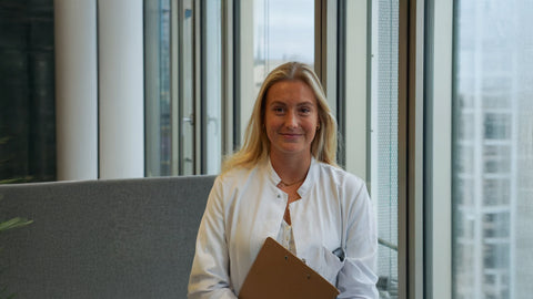Diana Schüller, Ärztin 