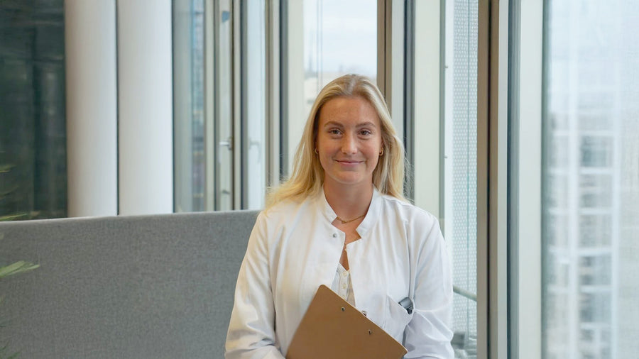 Diana Schüller, Physician 